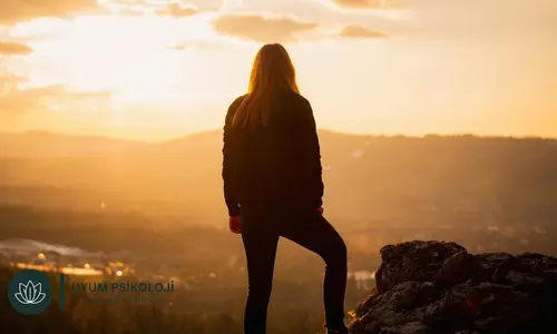 Ruminasyon: Belirtileri Nedenleri ve Tedavisi